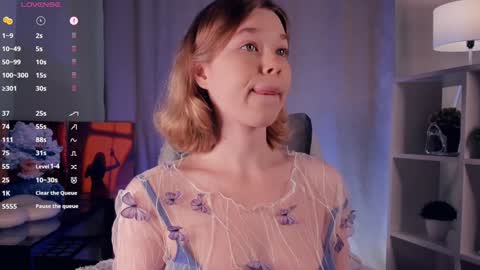 Hi Im Arina 3 online show from October 8, 2025, 8:23 am