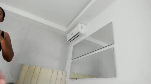 Kayna online show from April 12, 2026, 6:57 pm