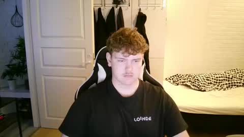 Aatu online show from November 20, 2025, 8:58 am