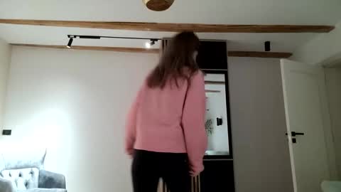 kayyrachyl online show from November 15, 2025, 4:43 am