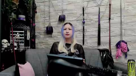 Miss Kazia online show from January 7, 2026, 1:19 am