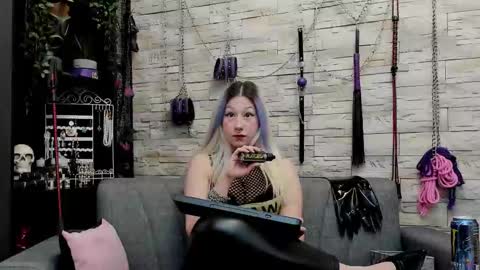 Miss Kazia online show from January 14, 2026, 1:55 am