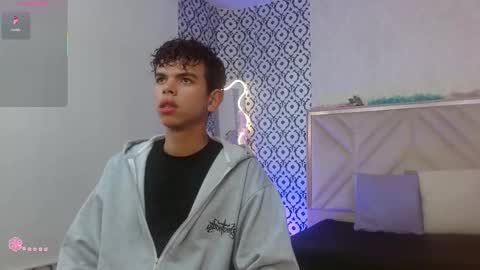 Snapshot of keahi_tay chatting on February 27, 2026, 11:43 am keahi online show from February 27, 2026, 11:43 am