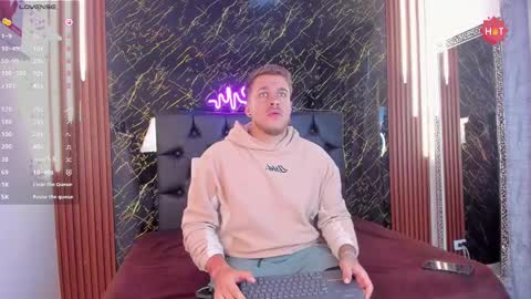 Snapshot of keane_lee chatting on October 4, 2025, 12:58 pm Keane online show from October 4, 2025, 12:58 pm