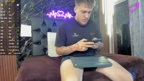 Snapshot of keane_lee chatting on November 19, 2025, 1:11 pm Keane online show from November 19, 2025, 1:11 pm