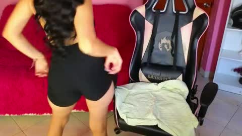 Snapshot of keeiity_moon chatting on May 6, 2026, 2:00 pm keeiity_moon online show from May 6, 2026, 2:00 pm