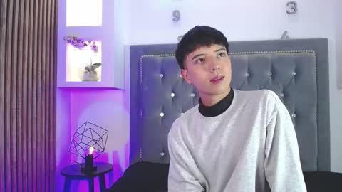 nico online show from February 7, 2026, 12:42 pm