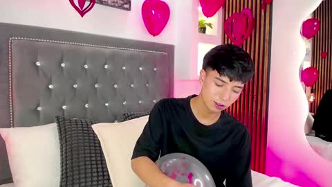 nico online show from February 14, 2026, 1:08 pm