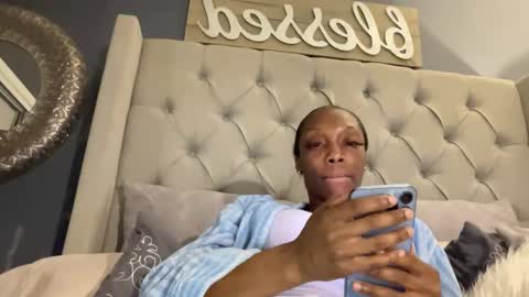 Snapshot of keephimcum69me chatting on October 19, 2025, 10:21 pm Keephimcum69me online show from October 19, 2025, 10:21 pm