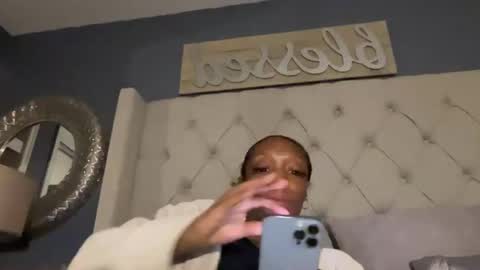 Snapshot of keephimcum69me chatting on October 26, 2025, 9:37 am Keephimcum69me online show from October 26, 2025, 9:37 am