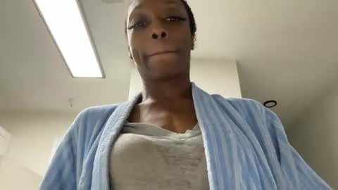 Snapshot of keephimcum69me chatting on November 24, 2025, 5:12 pm Keephimcum69me online show from November 24, 2025, 5:12 pm