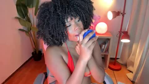 Kehlannis online show from February 9, 2026, 8:13 pm