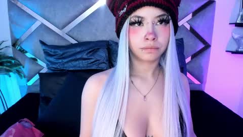 Keidy Monday to Saturday from 200 pm to 810pm  UTC-5 Colombia Time online show from September 29, 2025, 7:08 pm