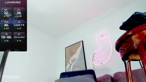 Snapshot of keila_mendoza chatting on December 17, 2024, 6:09 pm Keila online show from December 17, 2024, 6:09 pm