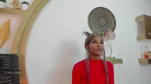Snapshot of keila_mendoza chatting on May 27, 2026, 9:45 pm Keila online show from May 27, 2026, 9:45 pm