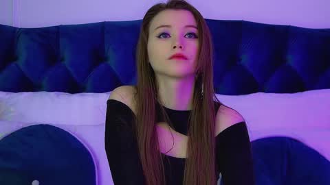 Keira online show from February 1, 2026, 6:01 am