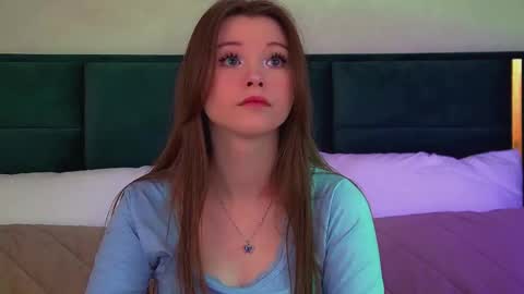 Keira online show from February 22, 2026, 6:24 am