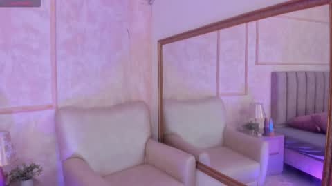 keirahartz online show from December 20, 2025, 3:57 am