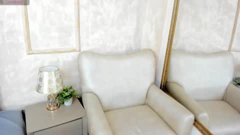 keirahartz online show from December 22, 2025, 3:47 am