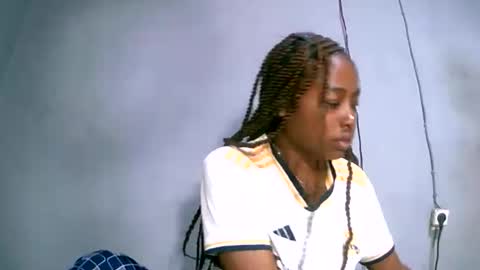 keisha759446 online show from February 17, 2026, 3:03 am