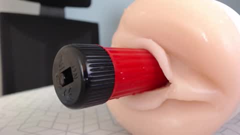 kekkje online show from November 11, 2025, 8:47 am