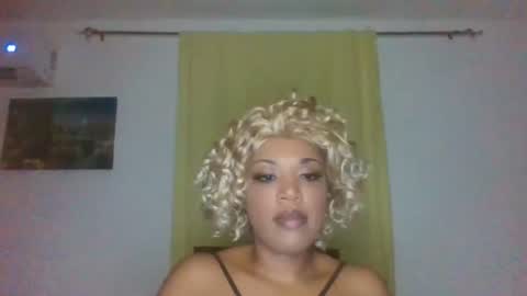 Snapshot of kelliecapri chatting on June 18, 2026, 4:46 am Kellie online show from June 18, 2026, 4:46 am