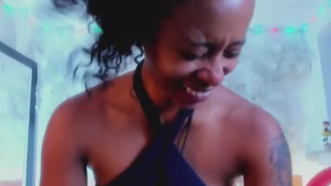 kelly__thomson online show from February 27, 2025, 12:02 pm