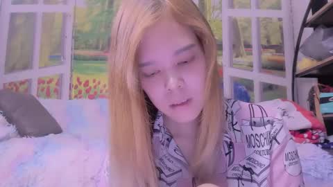 Snapshot of kelly_baby2005 chatting on February 11, 2026, 3:11 am Kelly online show from February 11, 2026, 3:11 am