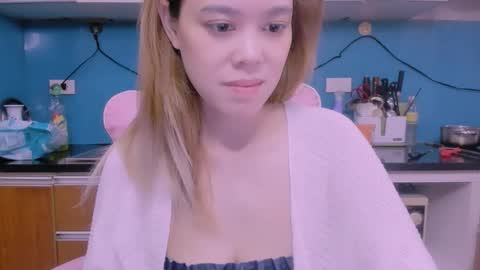 Snapshot of kelly_baby2005 chatting on February 13, 2026, 5:03 am Kelly online show from February 13, 2026, 5:03 am