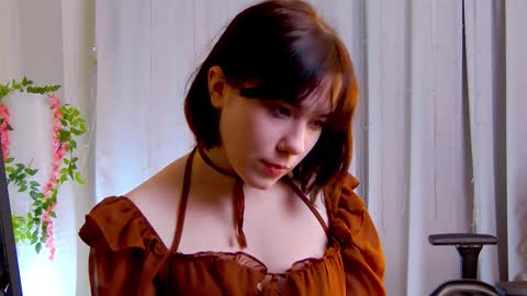 Snapshot of kelly_fooxx chatting on October 26, 2025, 9:37 am Kelly online show from October 26, 2025, 9:37 am