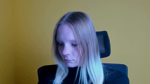 Kelly online show from September 30, 2025, 5:18 pm