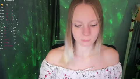 Kelly online show from November 12, 2025, 1:33 pm