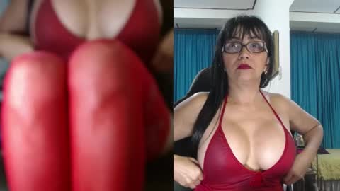 Snapshot of kelly_squirting chatting on April 29, 2026, 1:43 am KELLY online show from April 29, 2026, 1:43 am