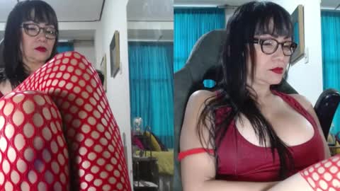 Snapshot of kelly_squirting chatting on May 28, 2026, 8:28 pm KELLY online show from May 28, 2026, 8:28 pm