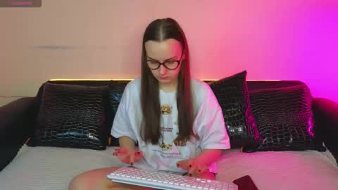 Snapshot of kellycartie chatting on October 14, 2025, 12:06 pm Im Kelly online show from October 14, 2025, 12:06 pm