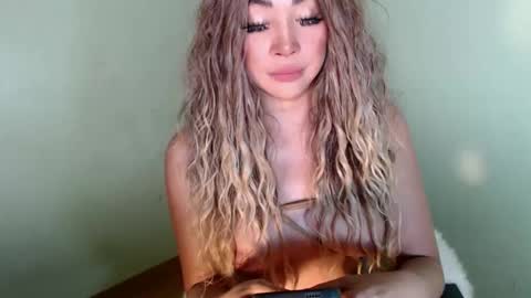 Snapshot of kellyclarksonx chatting on February 22, 2026, 6:57 am its me KELLY online show from February 22, 2026, 6:57 am