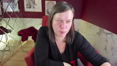 Kelly online show from October 16, 2025, 6:14 am