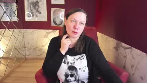 Kelly online show from February 21, 2026, 12:06 pm