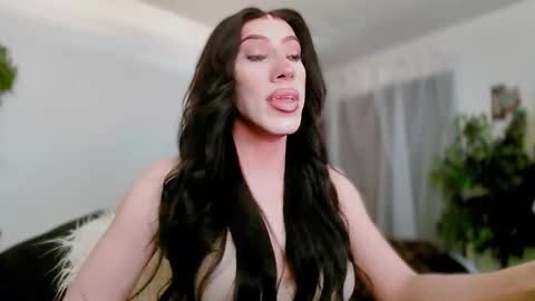 Kelsi  online show from March 8, 2026, 9:29 pm