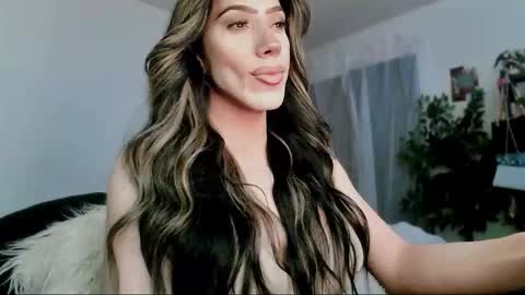 Kelsi  online show from March 16, 2026, 6:17 am