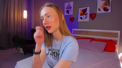 Snapshot of kely_cute chatting on February 24, 2026, 11:19 am kely cute online show from February 24, 2026, 11:19 am