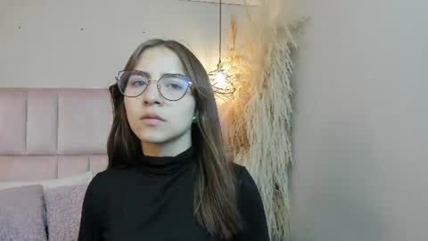 Kely online show from June 19, 2026, 3:11 am