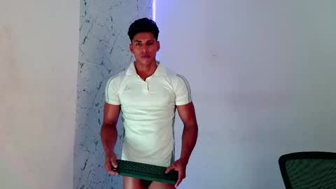 ken__owensx online show from September 11, 2025, 3:39 am