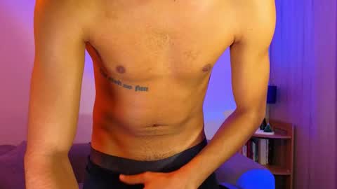 Snapshot of ken_blaker chatting on December 21, 2025, 12:45 pm ken_blaker online show from December 21, 2025, 12:45 pm