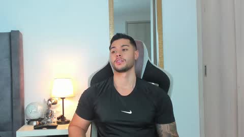 Snapshot of ken_mailik chatting on November 4, 2025, 11:15 pm ken_mailik online show from November 4, 2025, 11:15 pm