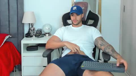 ken_mailik online show from June 26, 2026, 12:59 am