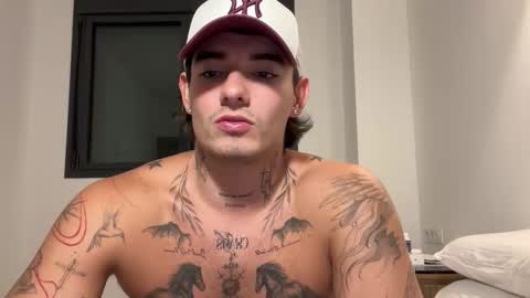 Snapshot of kenboyea_ chatting on October 25, 2025, 3:51 pm luis carlos esteban online show from October 25, 2025, 3:51 pm