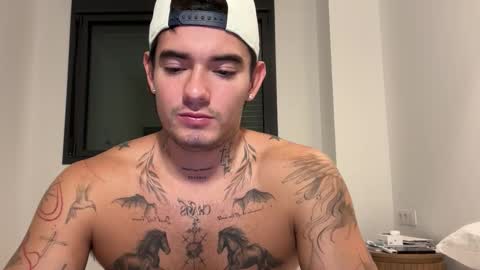 Snapshot of kenboyea_ chatting on October 26, 2025, 5:41 pm luis carlos esteban online show from October 26, 2025, 5:41 pm