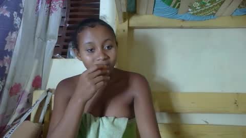 Kenchy online show from October 4, 2025, 3:21 pm