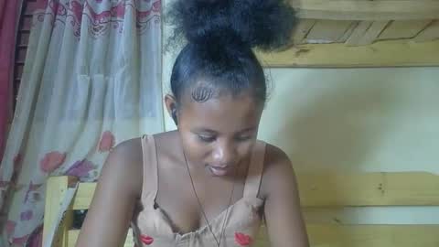 Kenchy online show from October 20, 2025, 7:42 am